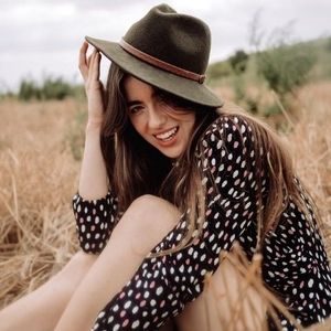 Meet your Posher, Lucie